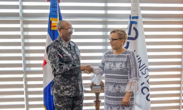 Procuradora Miriam Germán Brito recibe visita del nuevo director general de la Policía Nacional