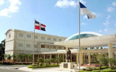 Gremios de la UASD se unifican en lucha por el sueldo 14; aprueban plan