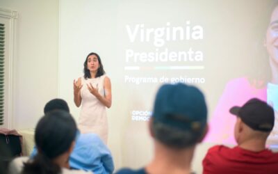 Virginia Antares continua presentando sus propuestas; esta vez el “conversao” fue en Puerto Plata
