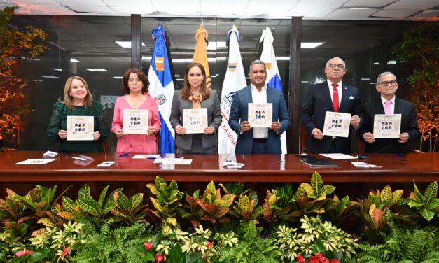 Ministerio de la Mujer, JCE e INPOSDOM ponen en circulación emisión postal de Mujeres Dominicanas del Siglo XX