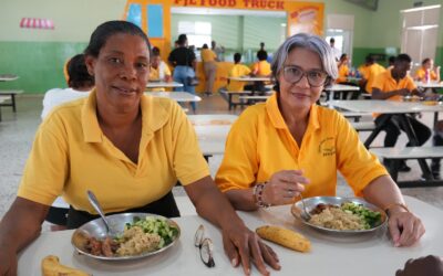 Por segundo año consecutivo, INABIE  distribuye alimentación para estudiantes jóvenes y adultos de Prepara