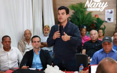 Wellington Arnaud realiza encuentro con representantes comunitarios de la provincia María Trinidad Sánchez 