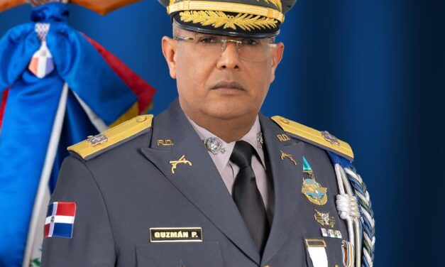 Mayor general Guzmán Peralta cumple un año de gestión con avances significativos en la Policía Nacional