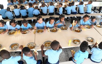 INABIE superará la entrega de 1,000 millones de raciones alimenticias y consolidará la entrega universal de utilería escolar este 2025