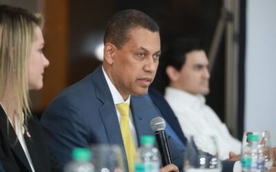 INDOTEL inicia entrega de cajas convertidoras para la Televisión Terrestre Digital en región norte del país