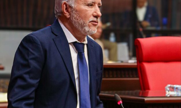 Antonio Taveras Guzmán busca presidir el Senado de la República desde agosto