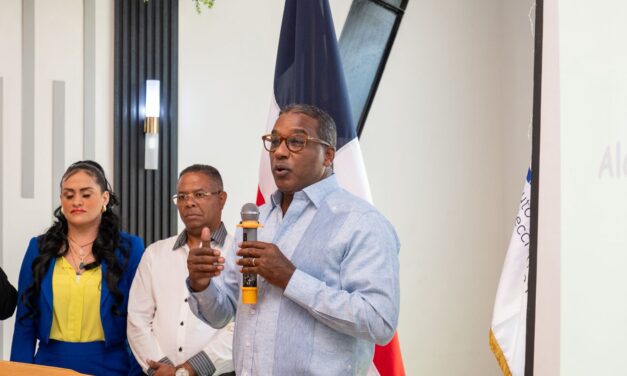 IDOPPRIL explica beneficios SRL a trabajadores de la prensa vegana