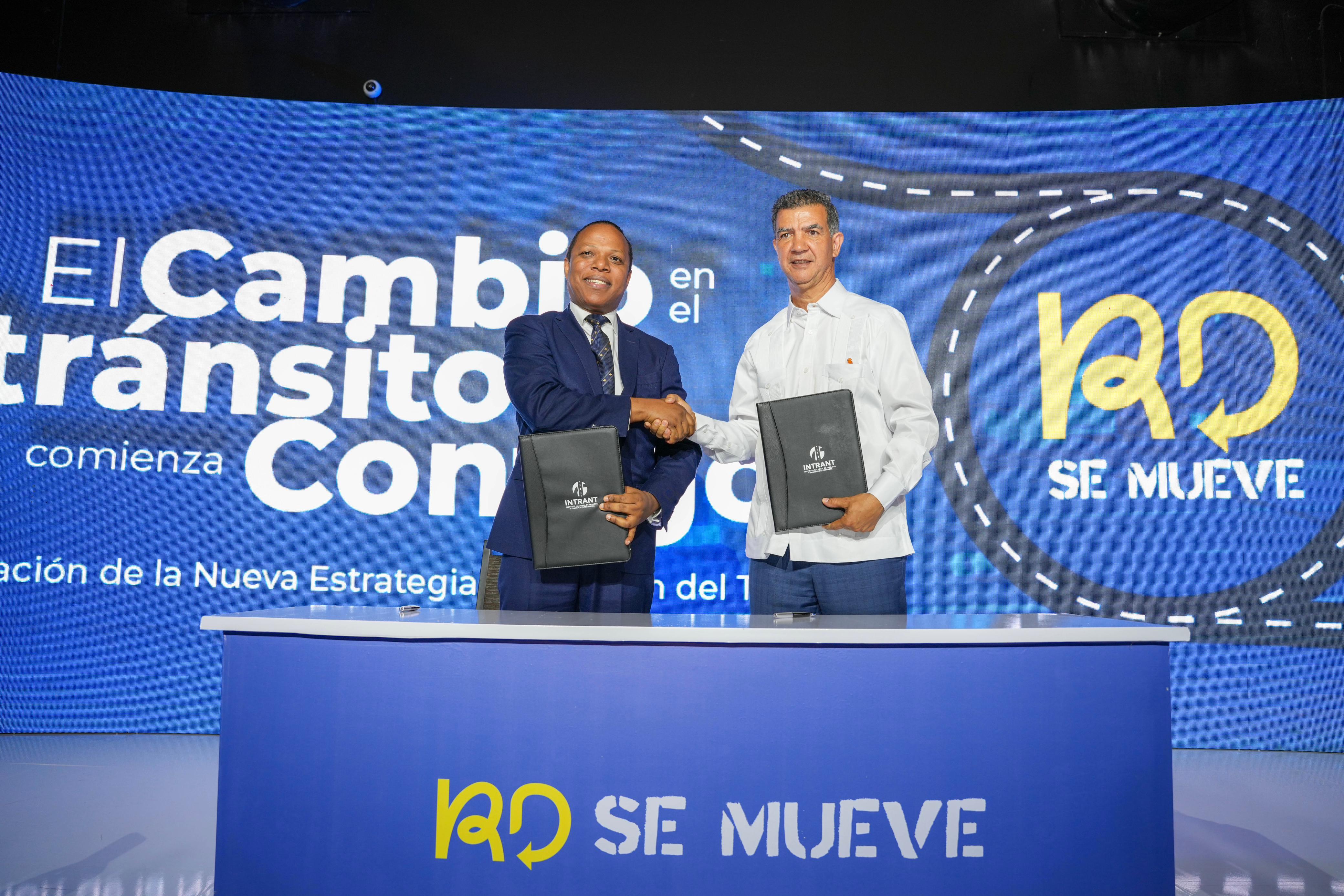 Gobierno presenta nueva estrategia integral para la gestión del tránsito en el Gran Santo Domingo