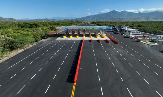 Abinader deja inaugurada Circunvalación de Baní de 19.8 kilómetros que conecta el Sur del país, acorta distancia, ahorrando tiempo y combustible