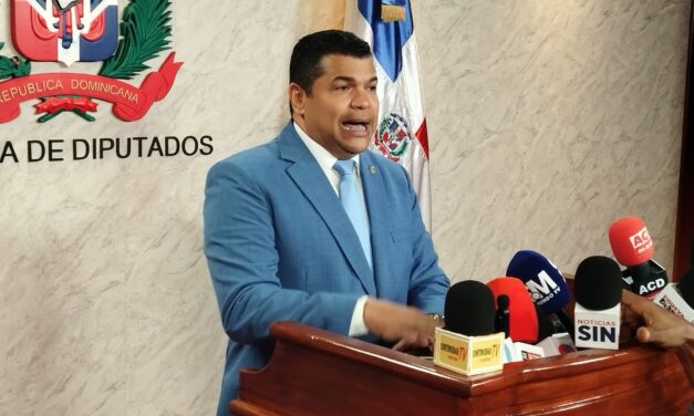 Tobías Crespo somete proyecto de ciudadanía digital y municipios inteligentes  (Smart Cities) para eficientizar trabajos en municipalidad