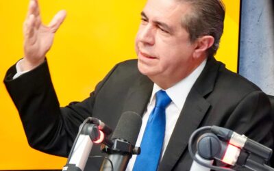 Francisco Javier define como excusa presidente Abinader, atribuir a asuntos legales la no terminación 11 mil aulas iniciadas por Danilo Medina; insiste Gobierno ha cometido un crimen
