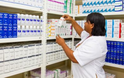 Gobierno afirma triplicó de 2,500 a 7,400 pacientes de medicamentos de alto costo desde 2020