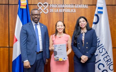 Procuradora general recibe una comisión de Participación Ciudadana