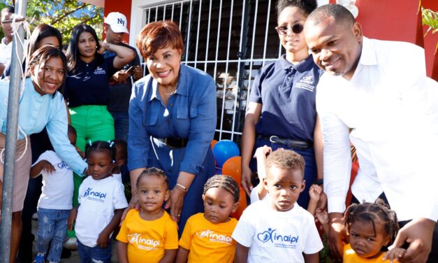 Directora del INAIPI exhorta al personal a proteger y cuidar de la violencia a los niños y niñas que reciben servicios en los CAIPI