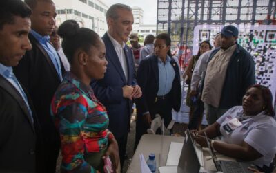 Presidente Abinader lanza programa “RD-Trabaja” con más de 7,000 vacantes disponibles de empleos formales