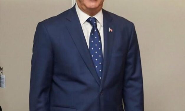 Presidente Abinader sale a México para cumplir compromisos familiares