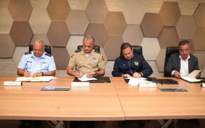 Ministerio de Defensa impulsa cooperación internacional en formación digital para las Escuelas Vocacionales junto a INTERLAT y la Universidad Militar Nueva Granada