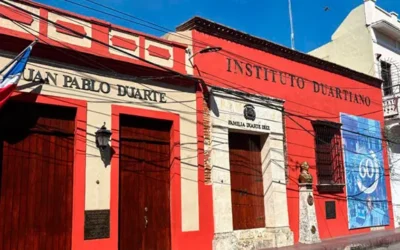 Instituto Duartiano devela primera estatua ecuestre del patricio