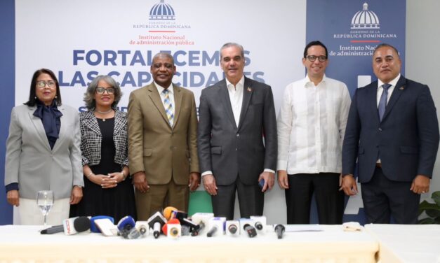 Presidente Abinader impulsa el relanzamiento y fortalecimiento del INAP para transformar la formación de los servidores públicos y avanzar hacia un Estado moderno y eficiente