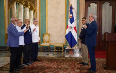 Presidente Abinader juramenta comisión de veeduría para supervisar obras deportivas financiadas con recursos recuperados de la corrupción