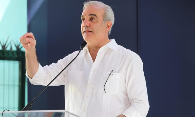 Presidente Abinader pone fin a décadas de espera al entregar saneada la cañada de Los Peralejos que beneficiará a más de 30,000 mil habitantes