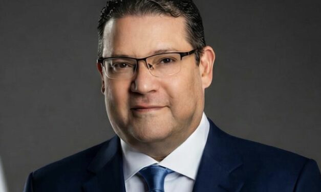 Abinader realiza nuevos nombramientos en Industria y Comercio, Aduanas y Viviendas mediante el Decreto 3-26