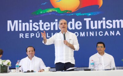 Presidente Abinader entrega obras de renovación de la playa Sosúa y su plaza de vendedores, impulsando su transformación como referente del turismo en la República Dominicana