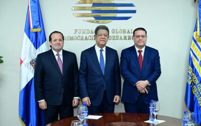 Tras diálogo con comisión de Gobierno por efectos de crisis internacional Leonel advierte cualquier medida que se tome no debe afectar la población 