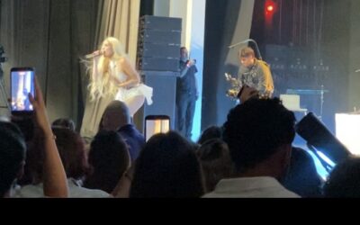 Elena Rose por primera vez en RD con concierto íntimo y lleno de emoción