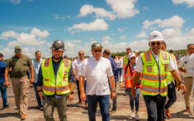 Paliza supervisa avances en Cabo Rojo; aeropuerto estará listo en febrero del 2027