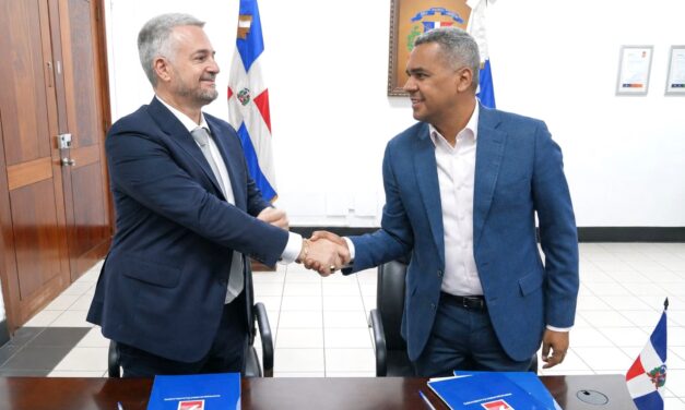 INPOSDOM y Mia Cargo Group ponen fin a litis judicial mediante firma de un acuerdo