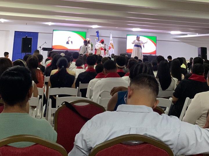 UDESA reconoce Kickboxing de Santiago por Quinto Año Consecutivo