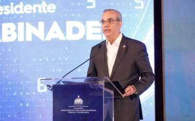 Presidente Abinader entrega 1,500 becas internacionales para cursar programas de especialización, maestrías y doctorados en universidades del extranjero