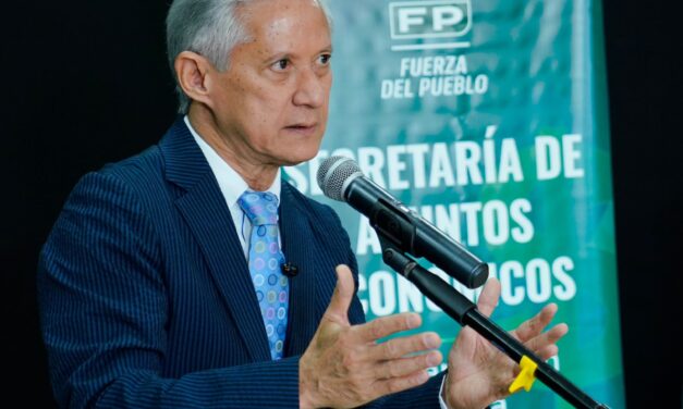 FP: Tras seis años de gobierno, comida y útiles escolares cuestan más y los dominicanos tienen menos dinero en sus bolsillos
